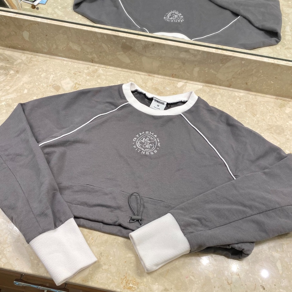 Gymshark Cropped Sweatshirt
